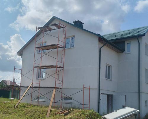 Водосточная система и карниз